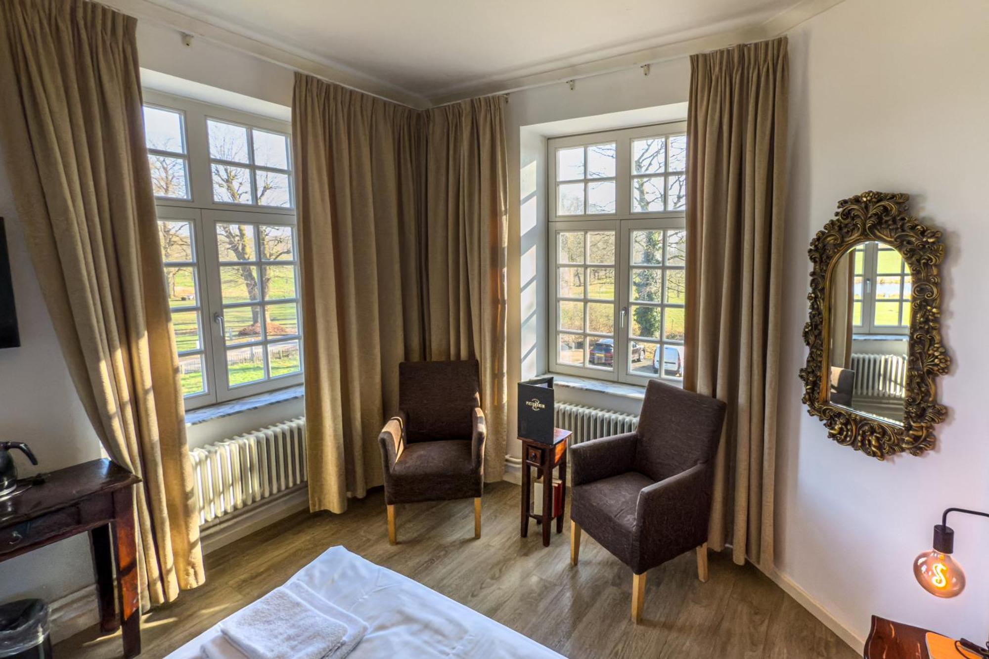 Kasteel Pietersheim Maastricht - Lanaken Hotel Exterior photo