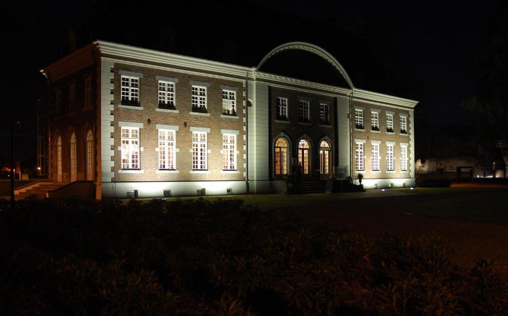 Kasteel Pietersheim Maastricht - Lanaken Hotel Exterior photo